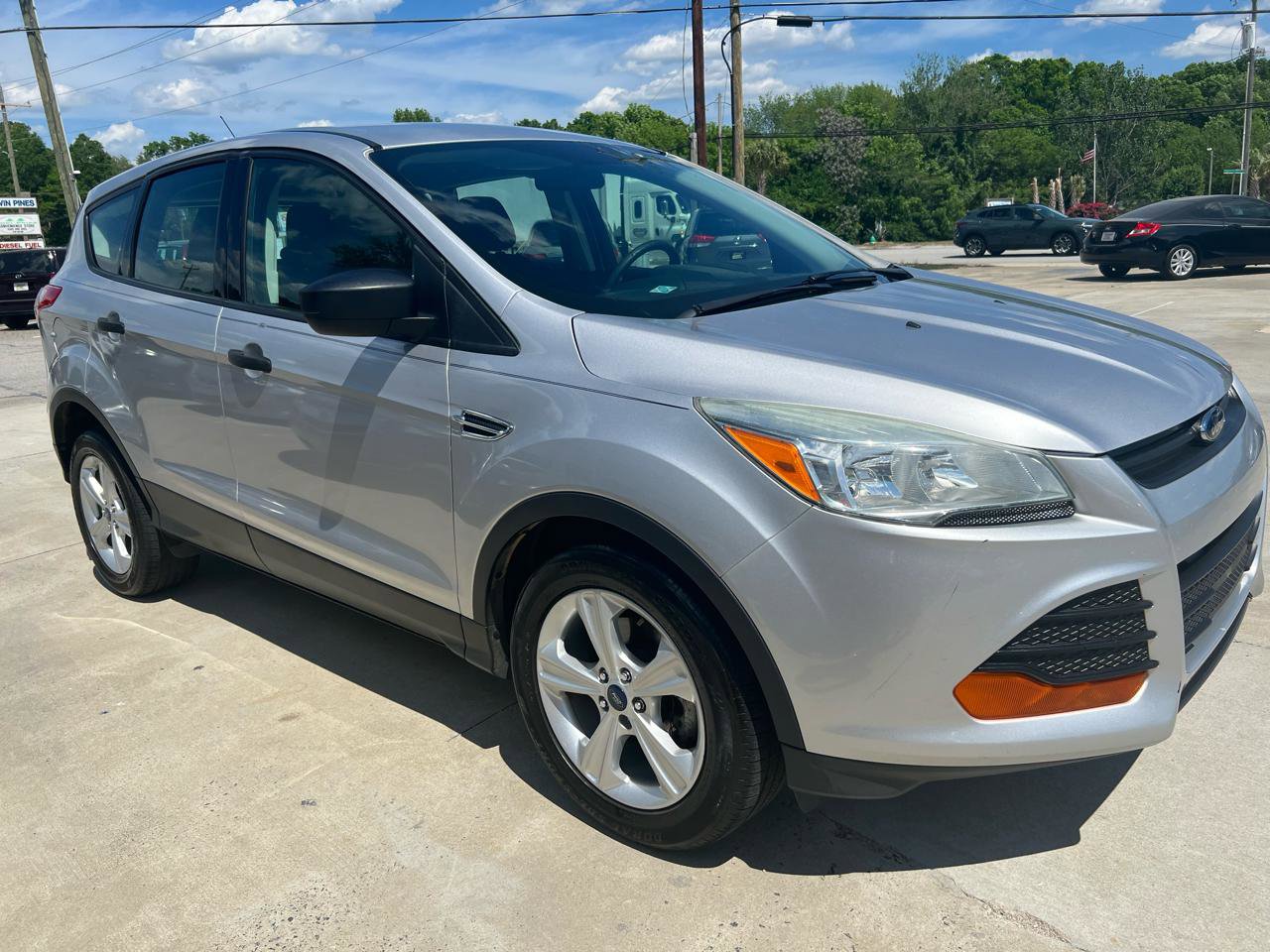 Used 2015 Ford Escape S FWD image 1
