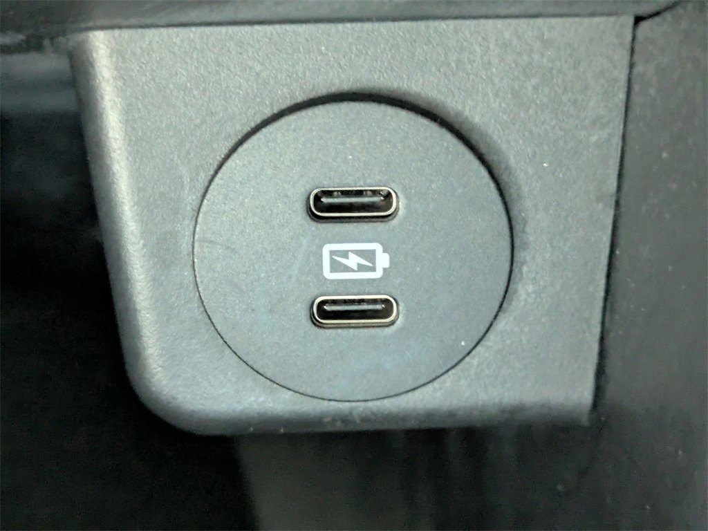 Used 2025 Ford Explorer Platinum image 35