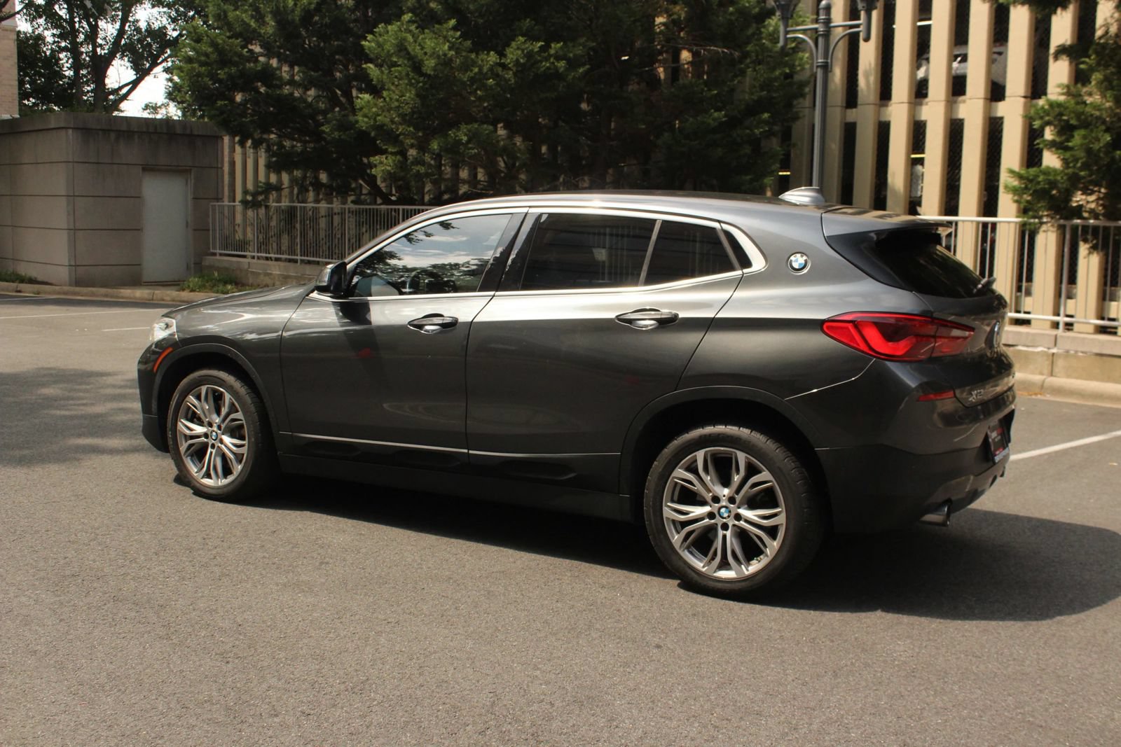 Used 2018 BMW X2 sDrive28i w/ Convenience Package FWD image 9