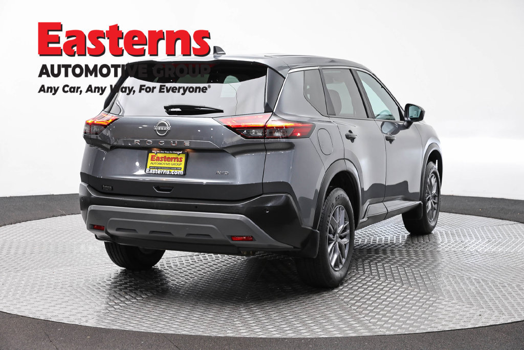 Used 2023 Nissan Rogue S AWD/4WD image 6