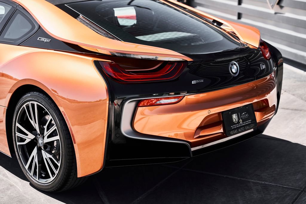 Used 2019 BMW i8 Coupe image 13