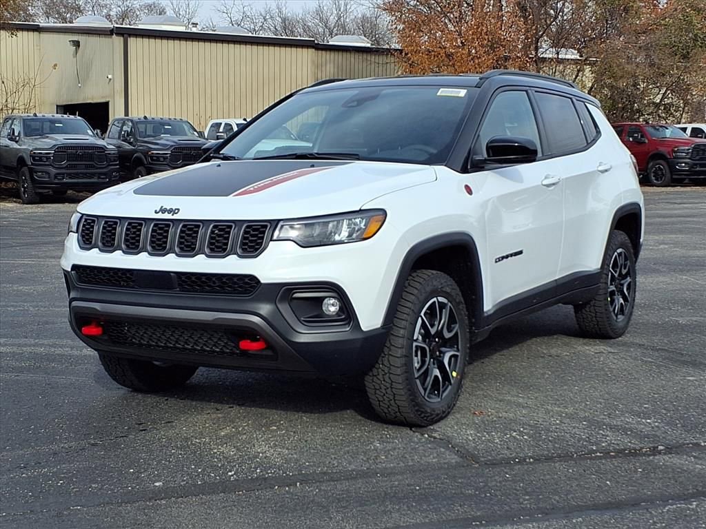 New 2026 Jeep Compass Trailhawk image 2