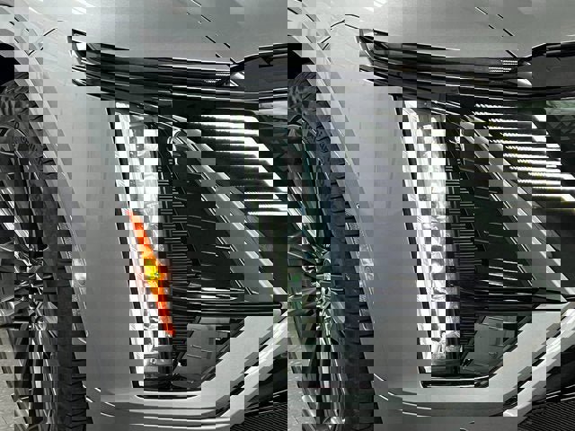 New 2026 Cadillac Lyriq V w/ Exterior Carbon Fiber Package image 10