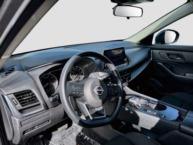 Used 2024 Nissan Rogue S FWD image 9