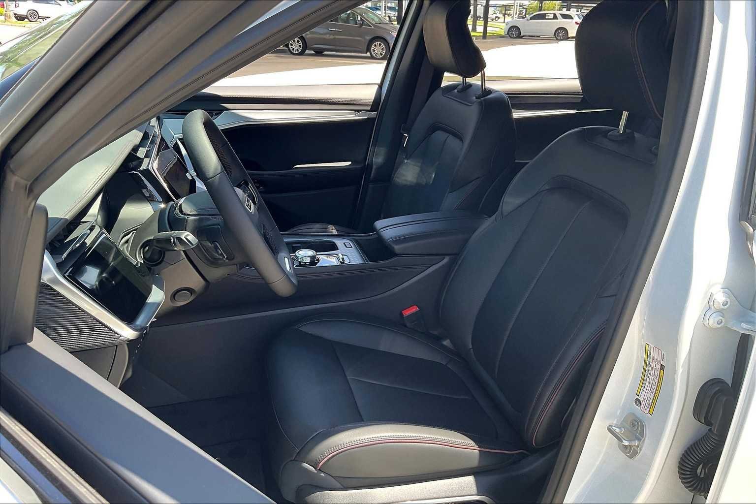 New 2025 Jeep Wagoneer S Launch Edition AWD/4WD image 9