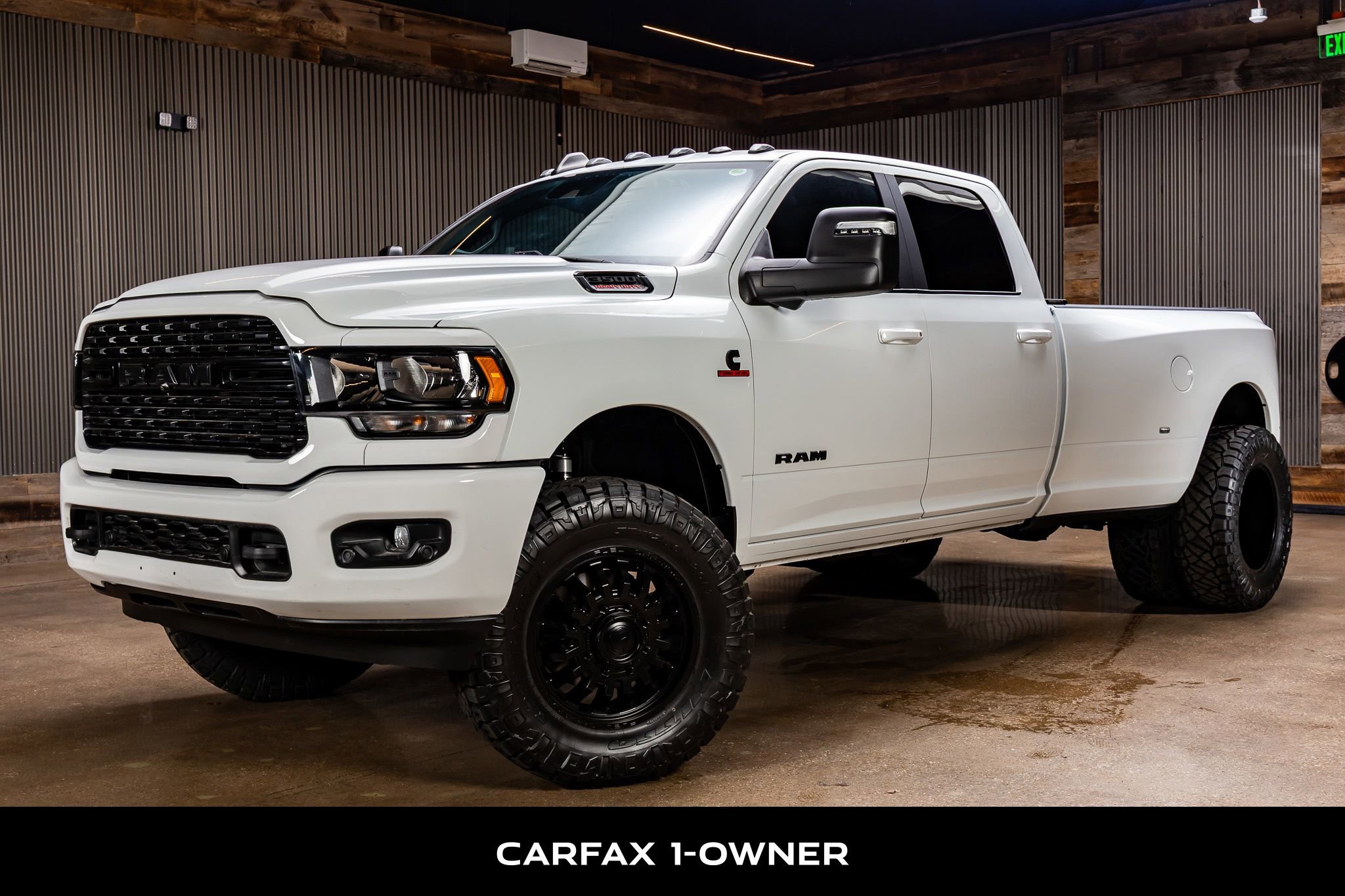 Used 2024 RAM 3500 Big Horn w/ Night Edition image 5