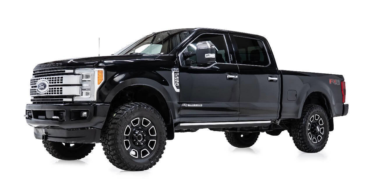 Used 2017 Ford F250 Platinum w/ FX4 Off-Road Package image 2
