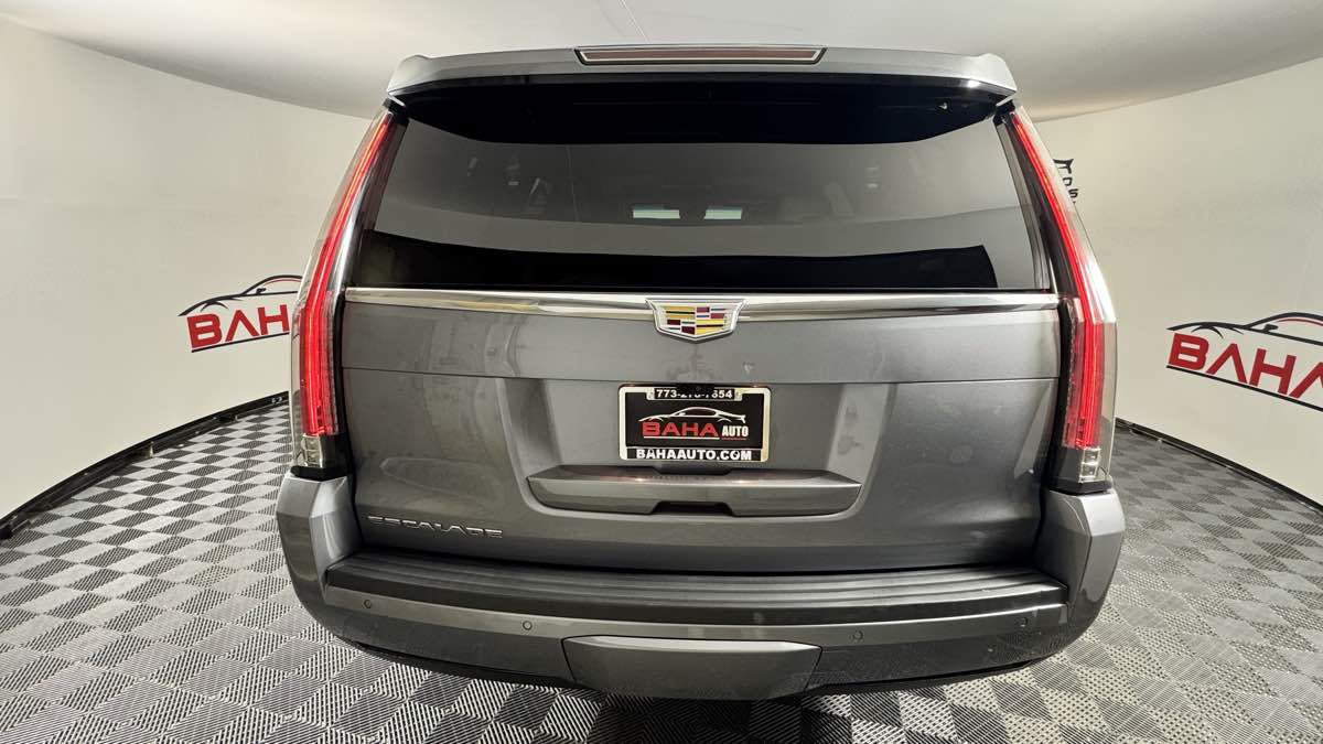 Used 2019 Cadillac Escalade Platinum AWD/4WD image 7
