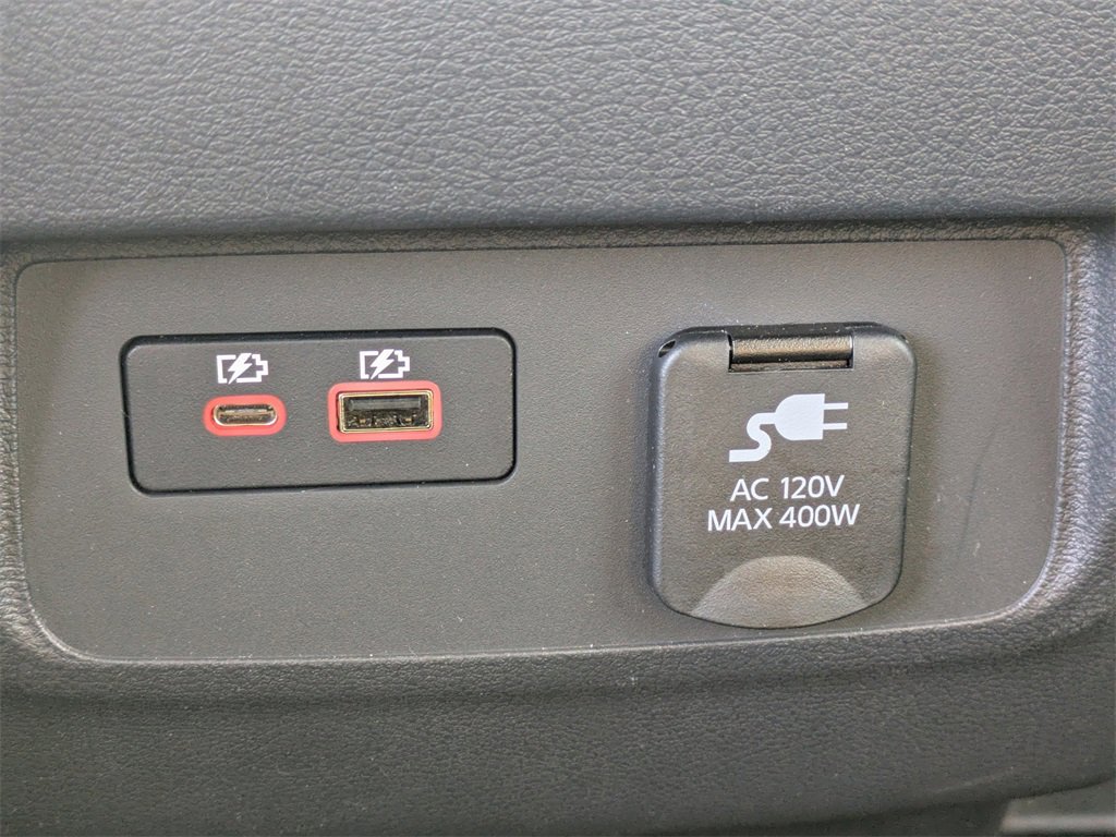 Used 2024 Nissan Frontier SL w/ Technology Package image 14