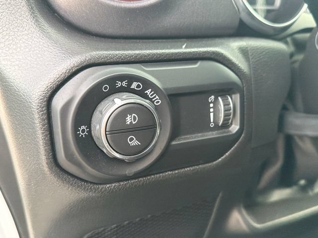 Used 2023 Jeep Gladiator Mojave w/ Cold Weather Group AWD/4WD image 15