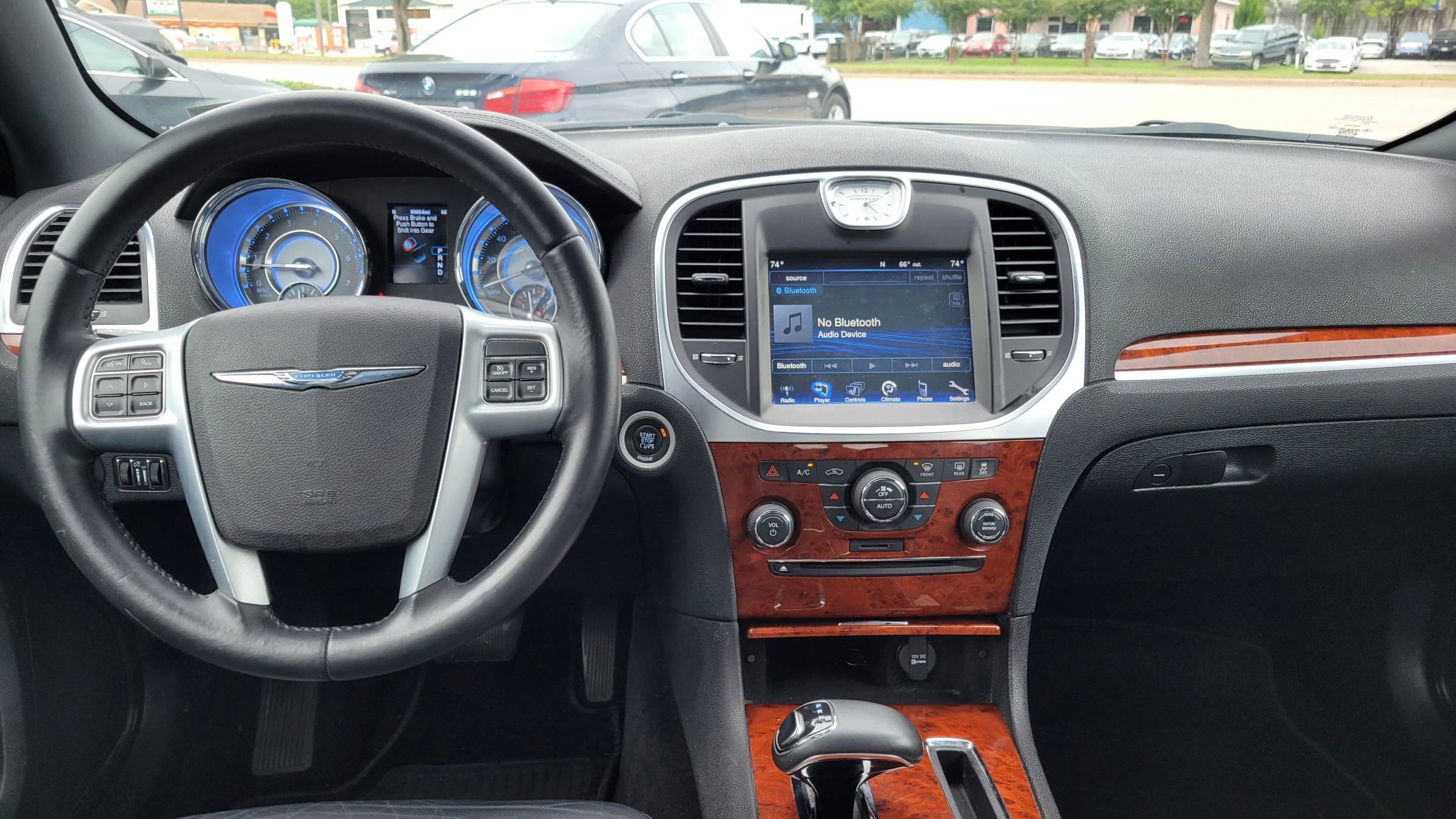 Used 2013 Chrysler 300 image 9