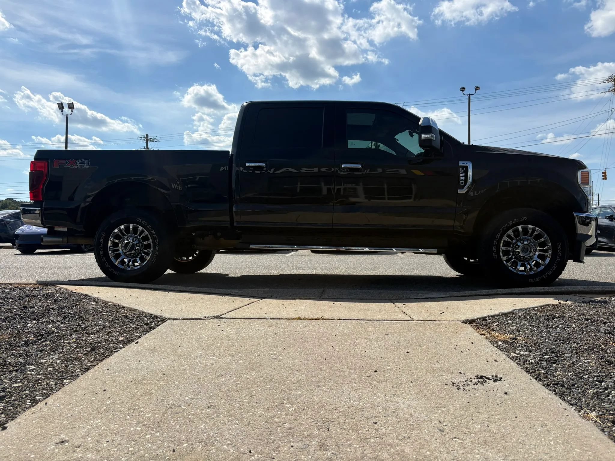 Used 2021 Ford F250 XLT w/ XLT Premium Package AWD/4WD image 25