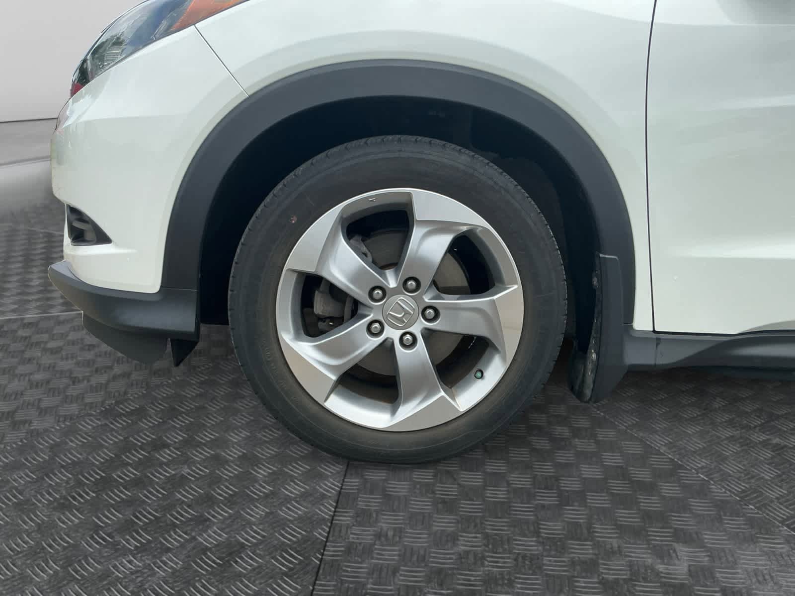 Used 2016 Honda HR-V EX-L image 14