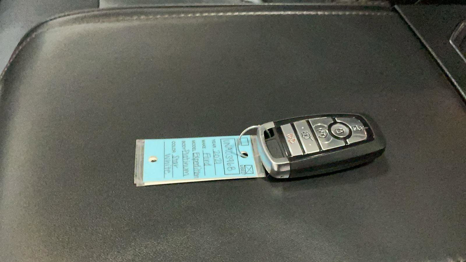 Certified 2021 Ford Expedition Platinum image 11