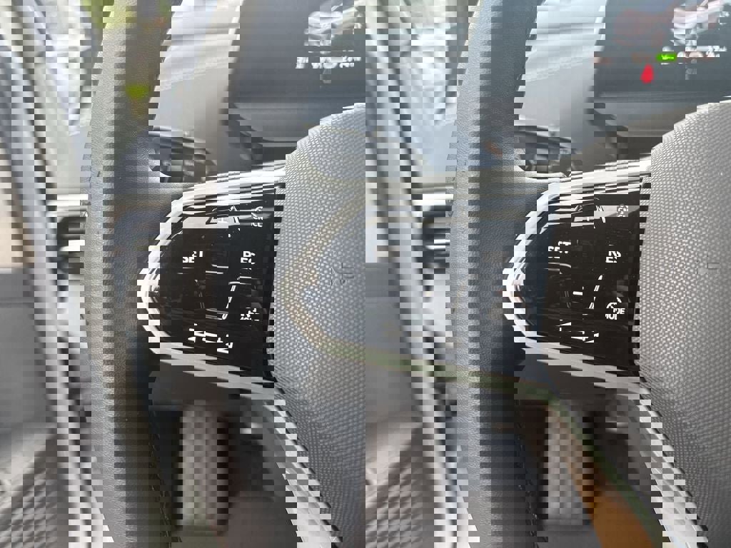 New 2025 Volkswagen ID.4 Pro S Plus image 19