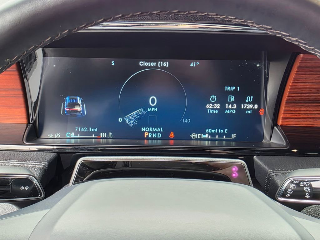 Used 2024 Lincoln Navigator Reserve image 21