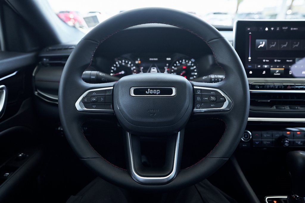 Used 2024 Jeep Compass Trailhawk image 35