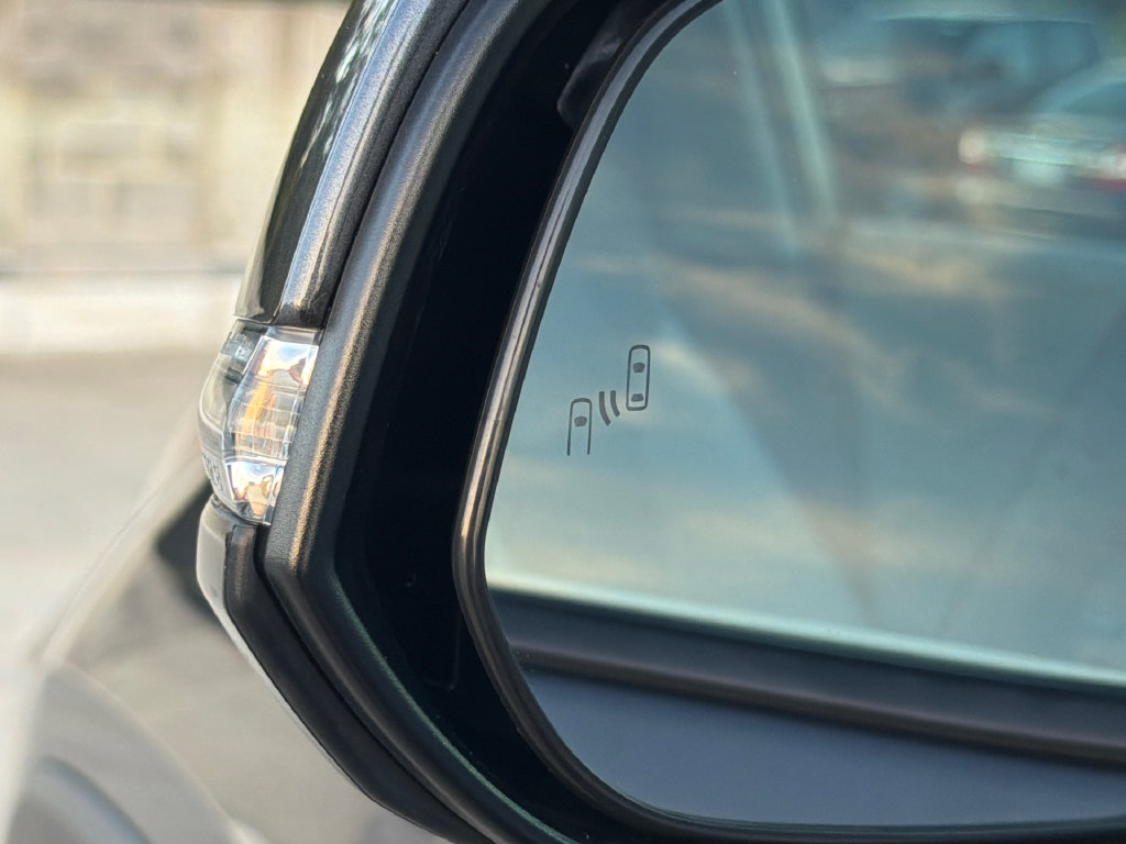 Used 2025 Toyota RAV4 XLE w/ Weather Package AWD/4WD image 19