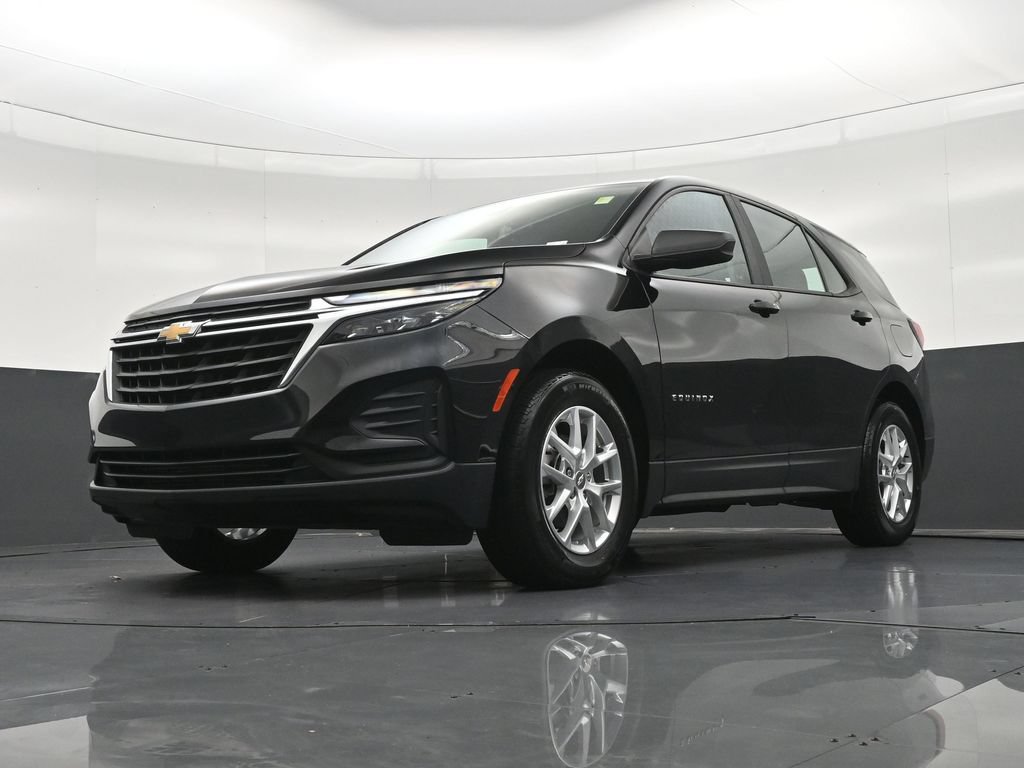 Used 2024 Chevrolet Equinox LS FWD image 24