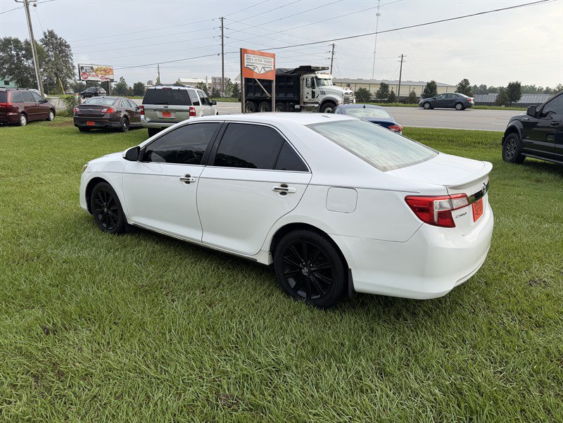 Used 2014 Toyota Camry XLE w/ Leather Package
