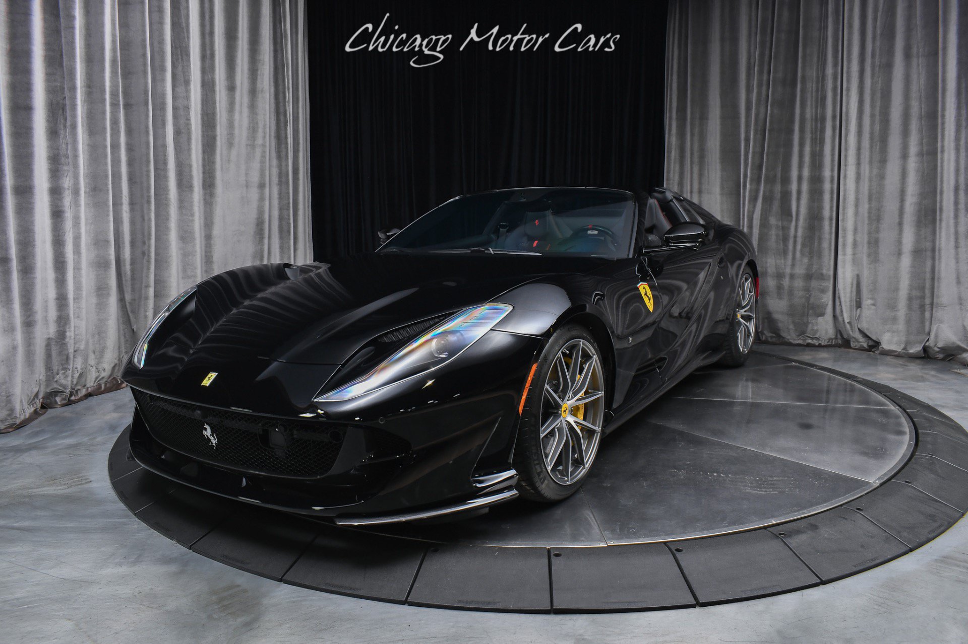 Used 2023 Ferrari 812 GTS RWD image 2