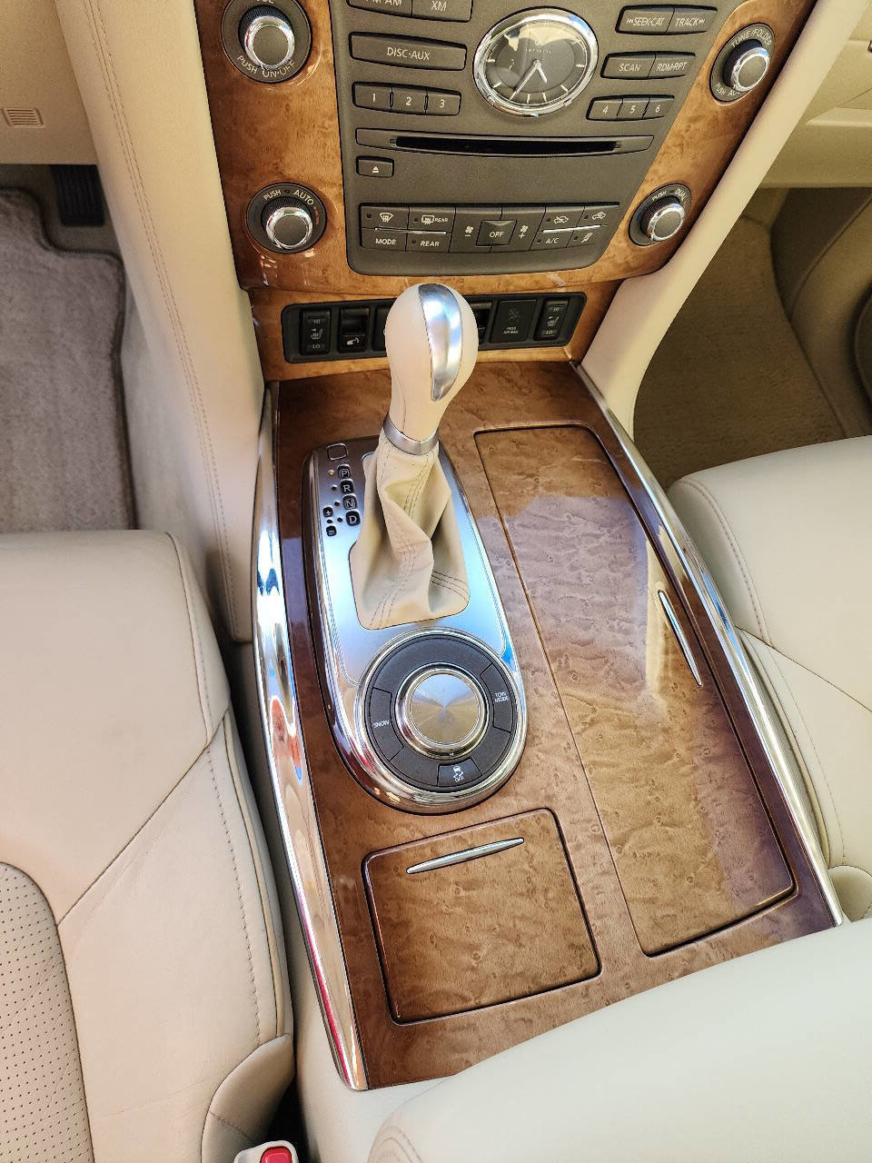 Used 2012 INFINITI QX56 2WD w/ Theater Pkg image 25