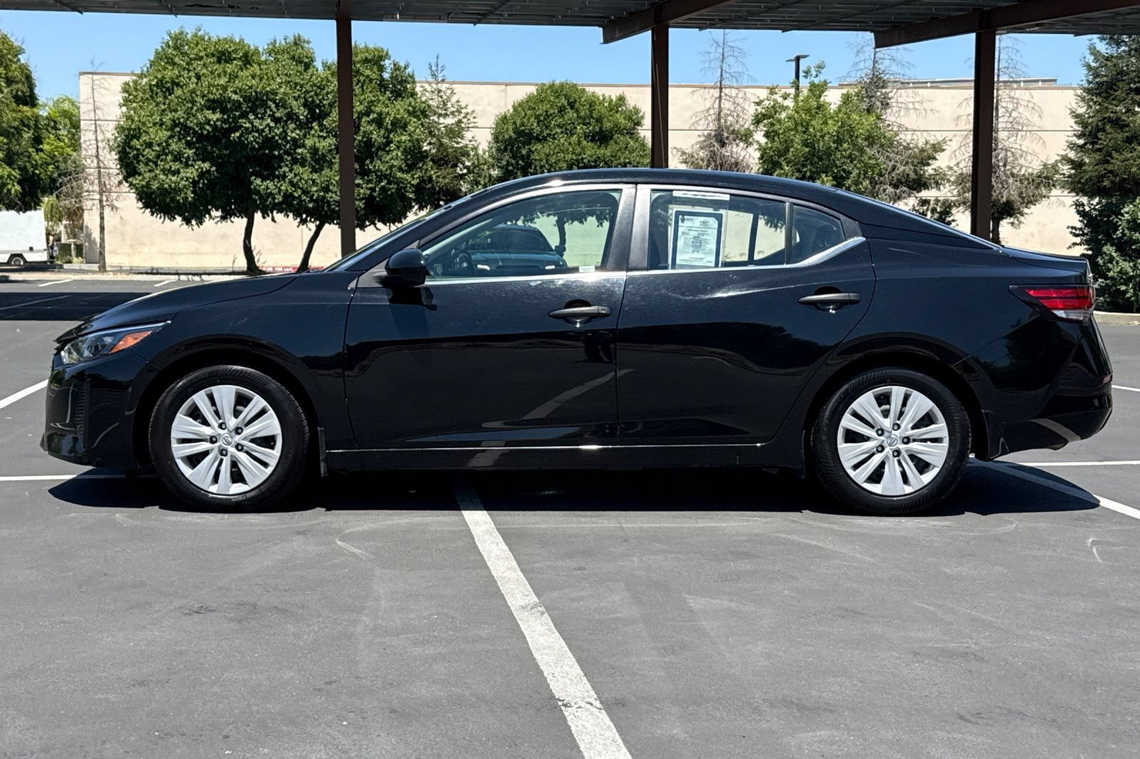 Used 2024 Nissan Sentra S FWD image 14
