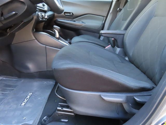 Used 2020 Nissan Kicks S FWD image 17