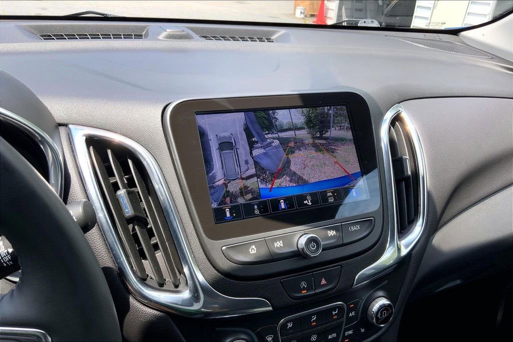 Used 2024 Chevrolet Equinox LT FWD image 11