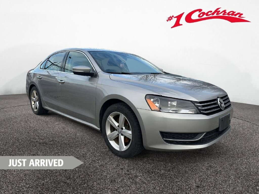 Used 2013 Volkswagen Passat 2.5 SE image 1