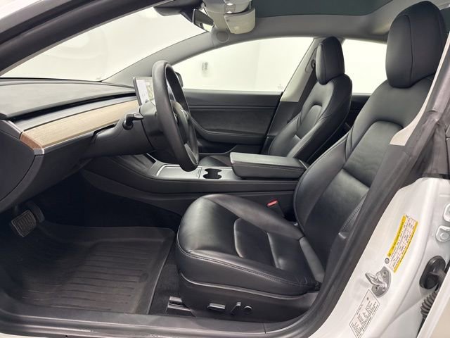 Used 2021 Tesla Model 3 Standard Range Plus image 14