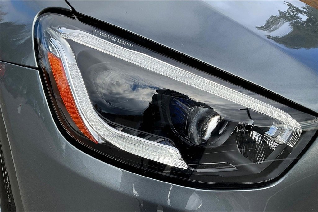 Used 2021 Mercedes-Benz GLC 300 4MATIC image 26