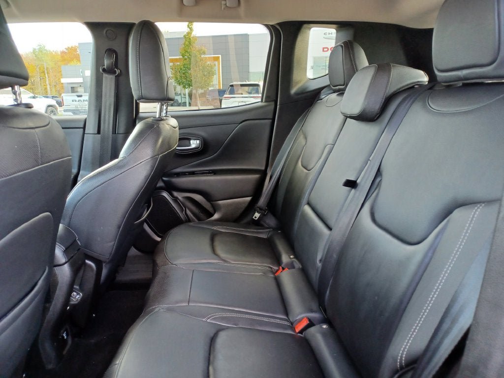 Used 2021 Jeep Renegade Limited AWD/4WD image 25
