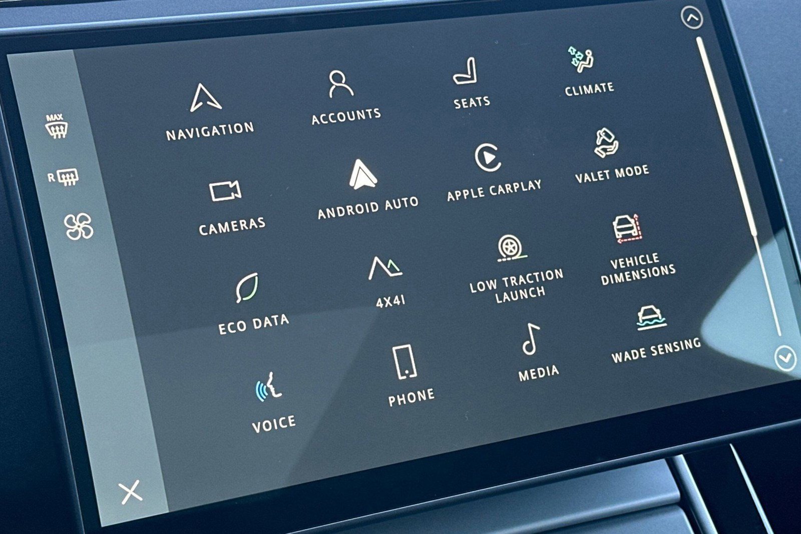 Certified 2025 Land Rover Range Rover Evoque S AWD/4WD image 27