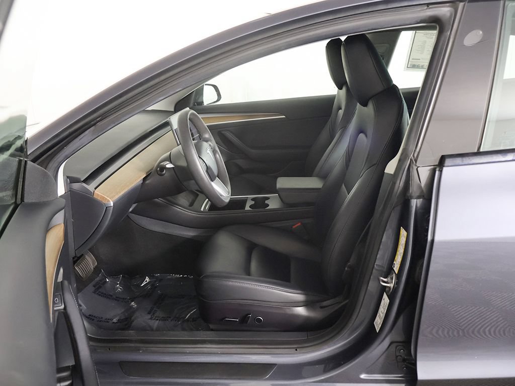 Used 2023 Tesla Model 3 Standard Range RWD image 29
