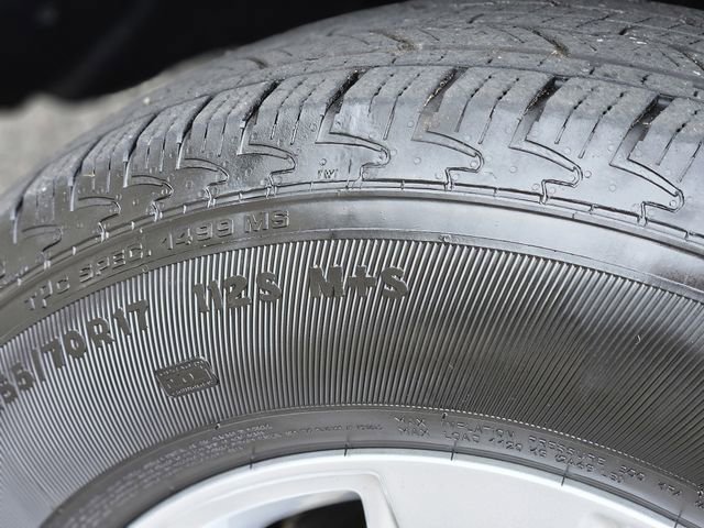 Used 2025 Chevrolet Silverado 1500 LT image 11