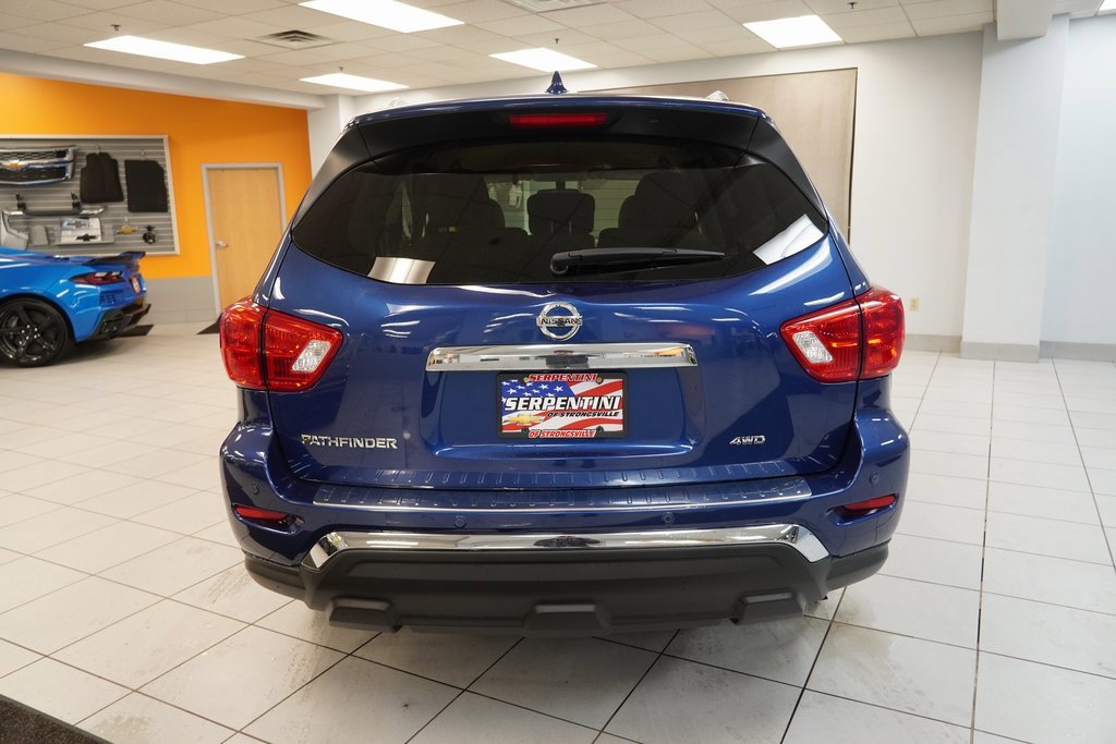 Used 2019 Nissan Pathfinder SV image 8