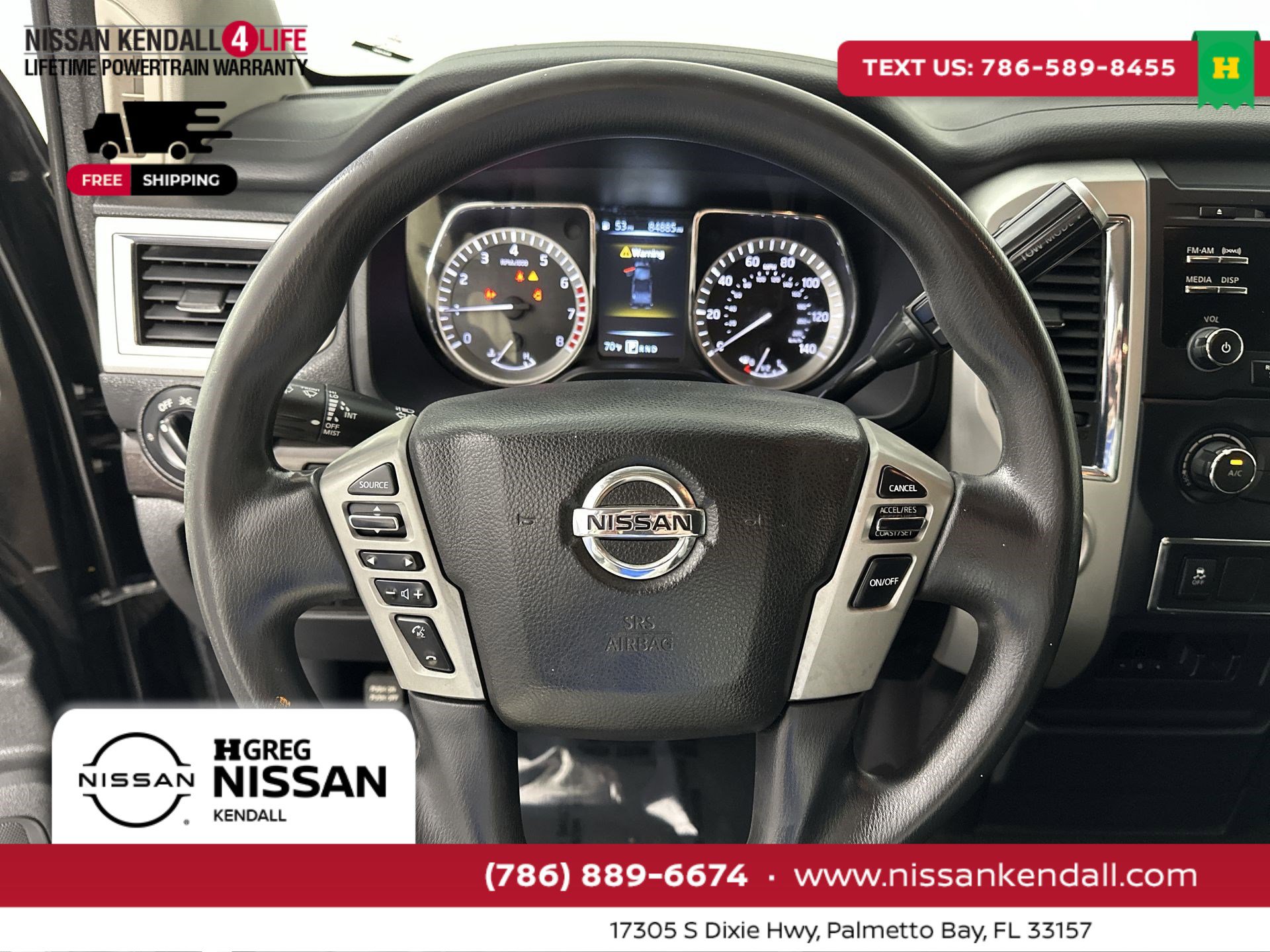 Used 2018 Nissan Titan SV image 18