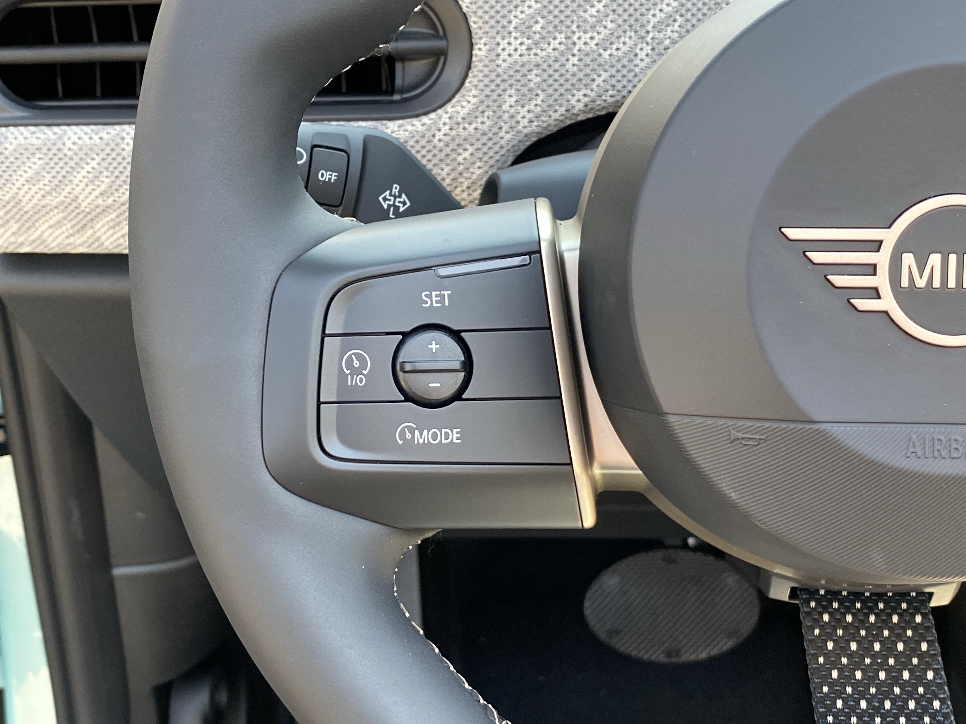 Certified 2026 MINI Cooper S FWD image 30