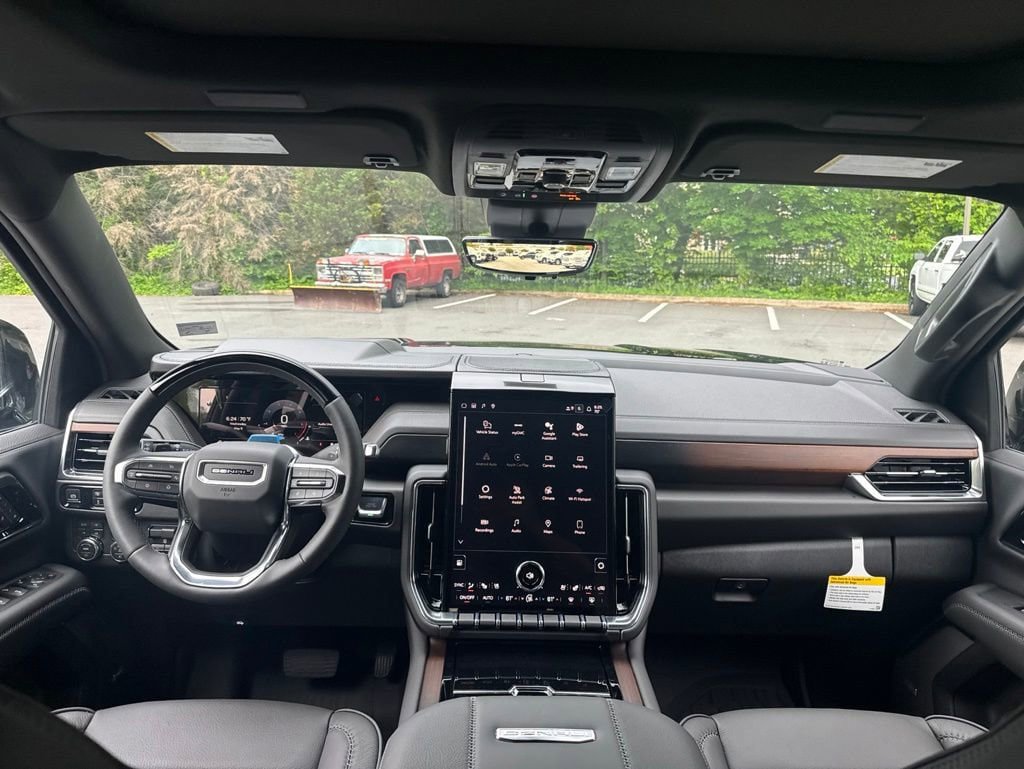 New 2026 GMC Yukon XL Denali w/ Denali Reserve Package AWD/4WD image 17
