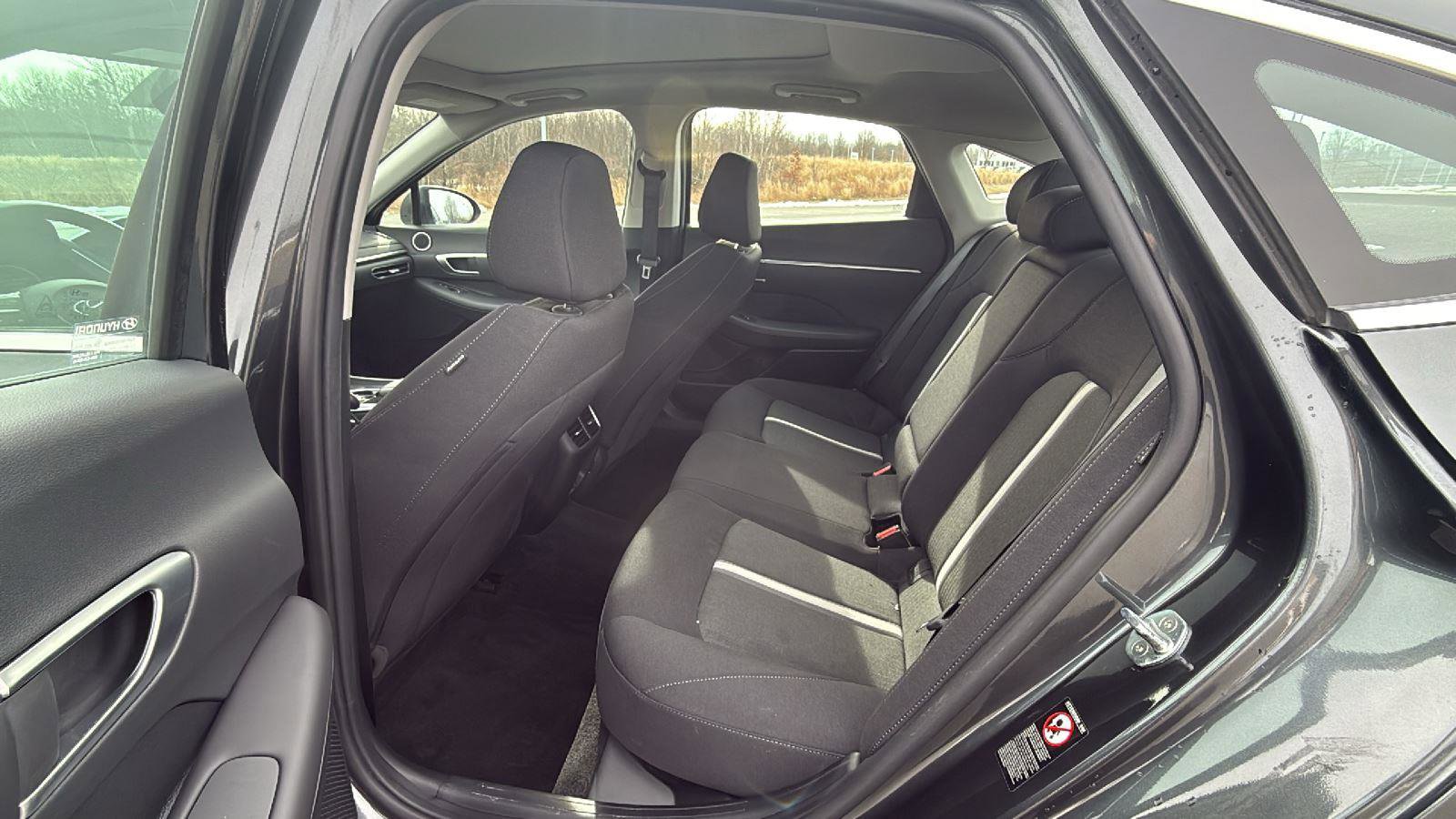 Certified 2022 Hyundai Sonata SEL w/ Convenience Package image 23