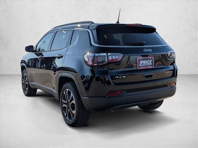 Used 2024 Jeep Compass Limited image 8