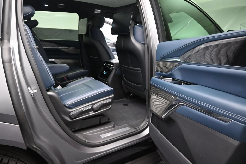 Certified 2026 Cadillac Escalade IQ Sport 2 AWD/4WD image 16