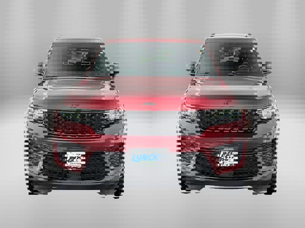 Used 2023 Jeep Grand Cherokee Altitude image 7