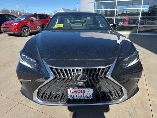 Used 2022 Lexus ES 350 Ultra Luxury w/ Accessory Package 2 image 2