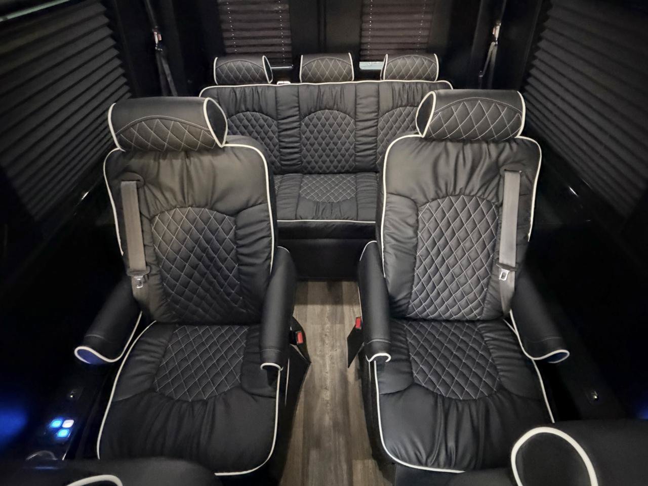 Used 2016 Mercedes-Benz Sprinter 3500 image 38