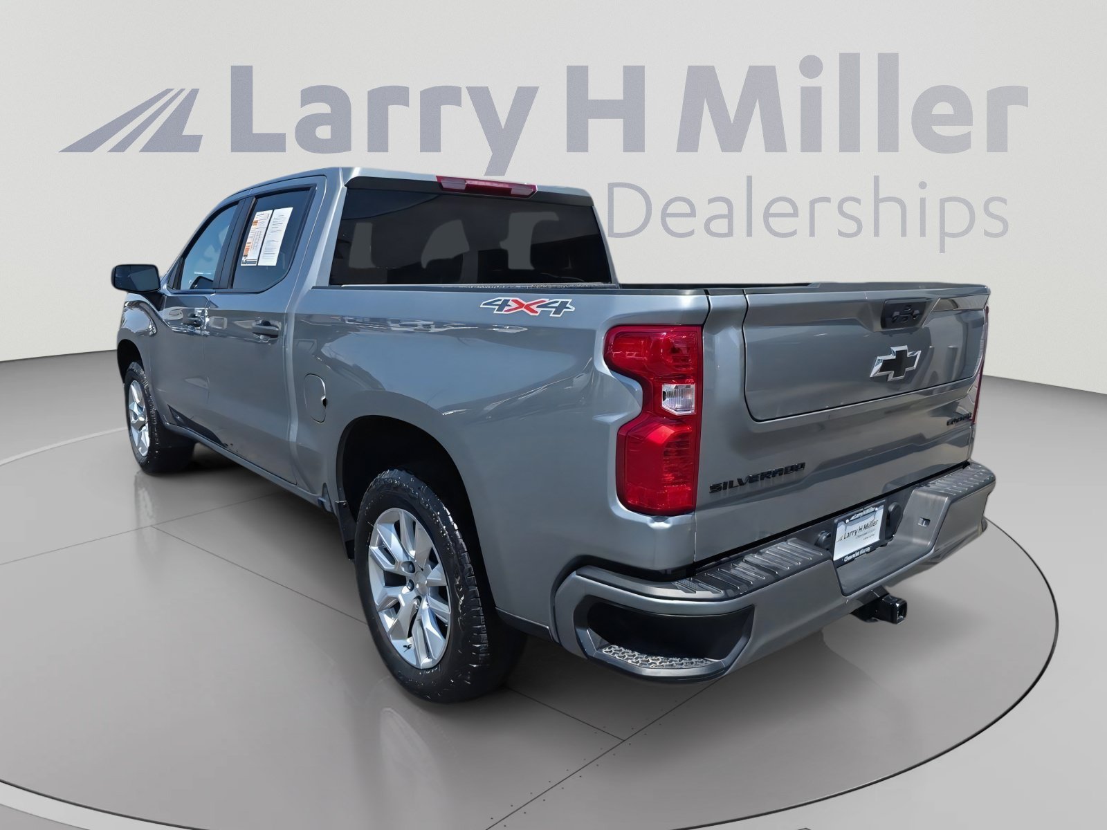 Certified 2025 Chevrolet Silverado 1500 Custom w/ LPO, Dark Essentials Package AWD/4WD image 6