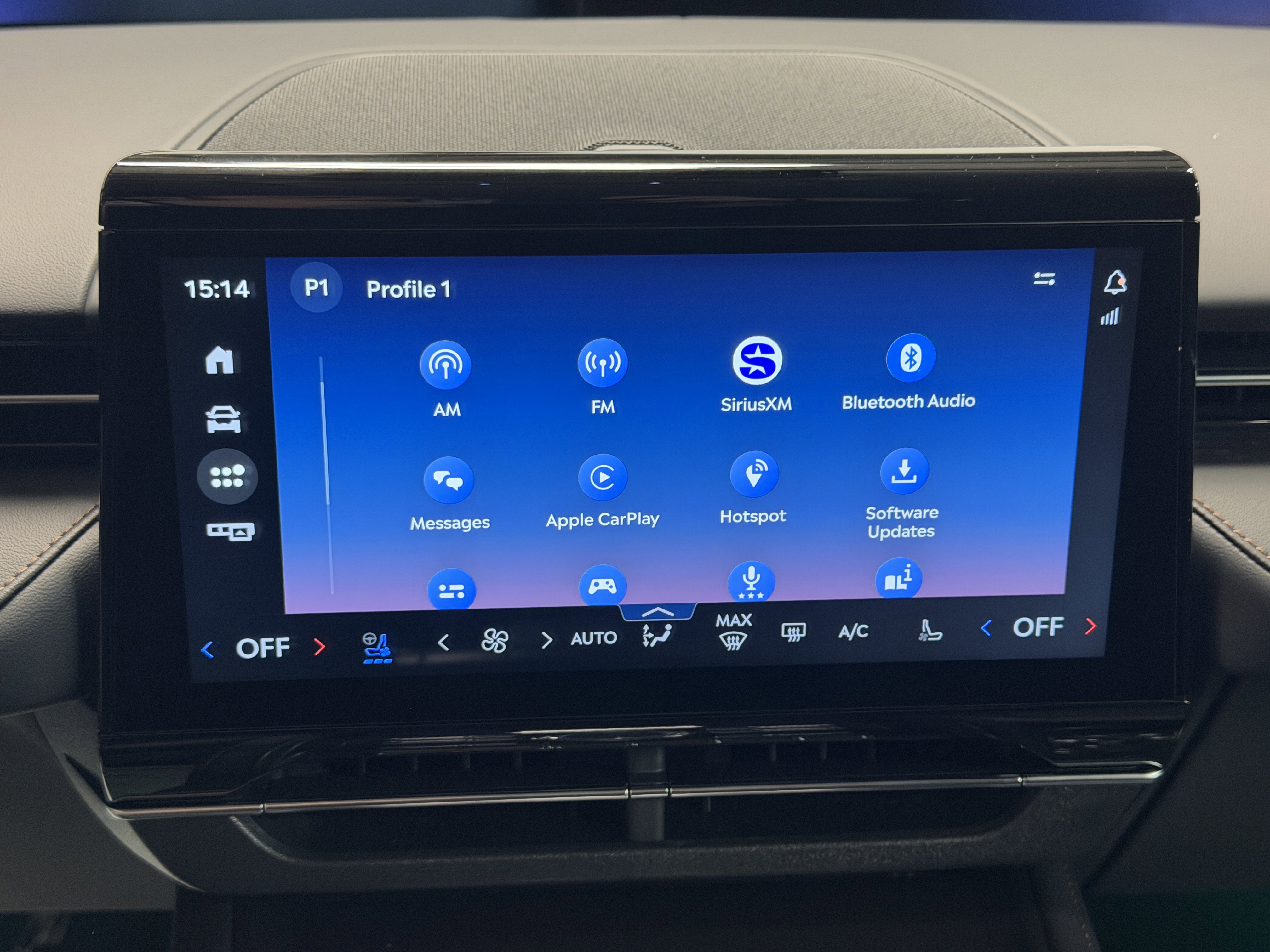 New 2026 Lincoln Nautilus Reserve w/ Jet Appearance Package AWD/4WD image 8
