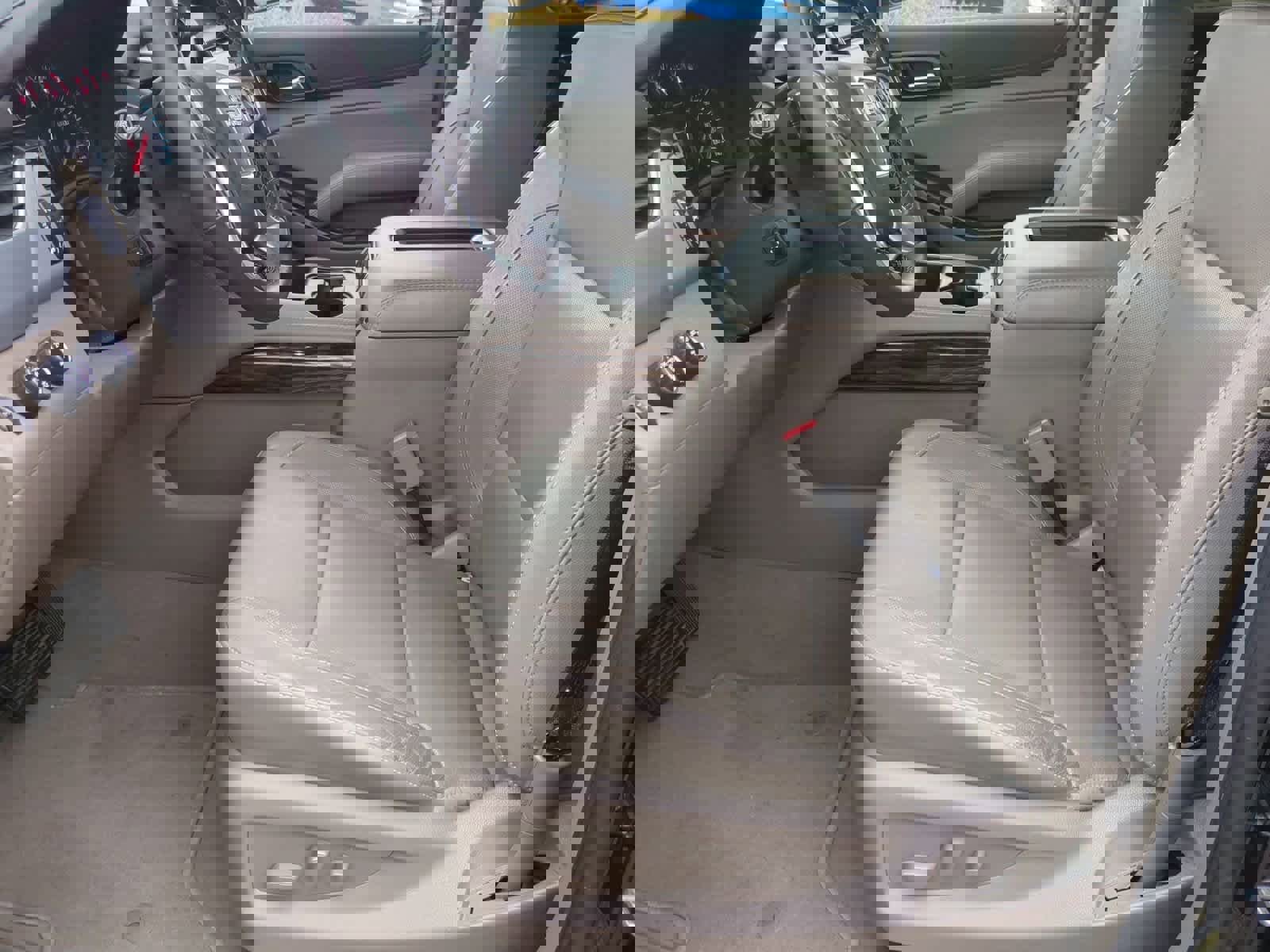 Used 2020 GMC Yukon XL SLT w/ Open Road Package image 16