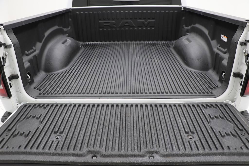 Used 2023 RAM 1500 Laramie AWD/4WD image 12